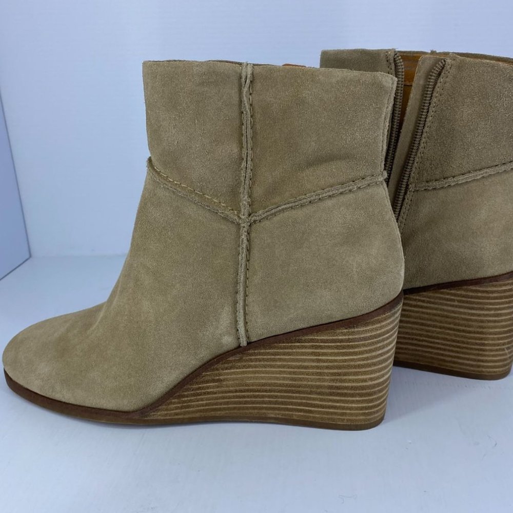 Lucky Brand Womens Size 10m Bootie Suede LP-Zollini Dune